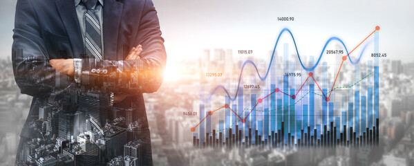 Business professional stands confidently with arms crossed, analyzing financial data trends and growth insights in an urban environment, showcasing investment opportunities. Scalp © InfiniteFlow