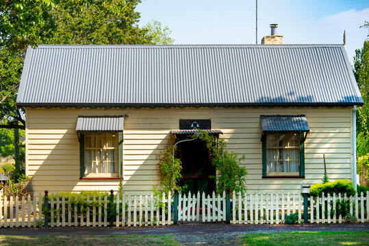 Heritage Colonial Architecture in the Town of Ross - Tasmania