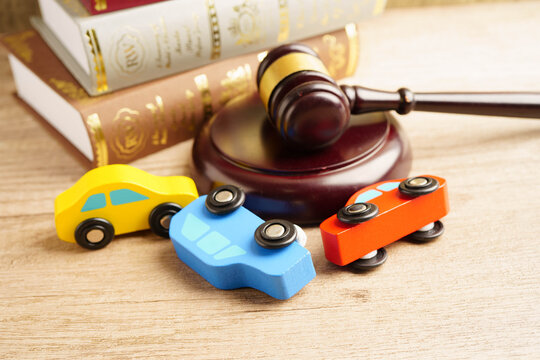 insurance, justice, law, hammer, lawsuit, accident, judge, auction, gavel, lawyer, banknote, court, judicial, car, legal, punishment, judgment, claim, crime, vehicle, decision, criminal, credit, crash