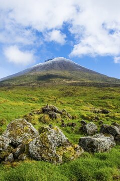 Ponta do Pico highest mountain of Portugal, Island of Pico, Azores, Portugal