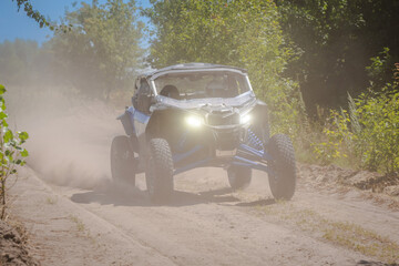 UTV, 4x4 off-road vehicle in the action. Amateur competitions © Antonio