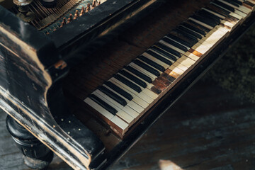 piano © smmartynenko