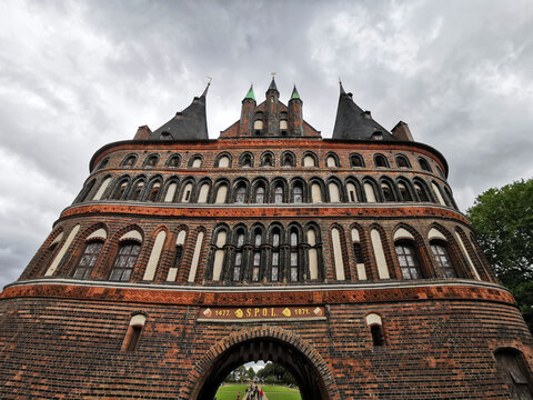 Holstentor auf der Stadtseite von L&uuml;beck in Deutschland