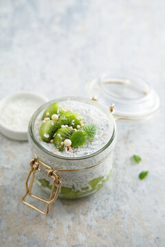 Chia pudding with kiwi
