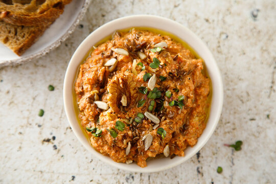 Roasted pepper dip with walnut
