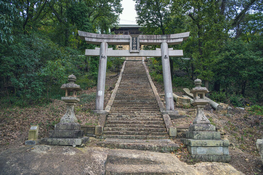 兵庫 生石神社 参道の鳥居と石段