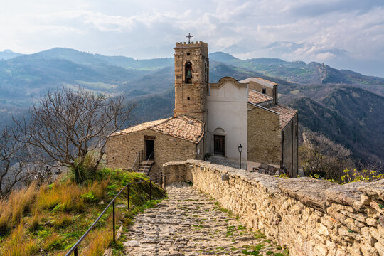 Marvelous sight at Roccascalegna, scenographic castle perched on a rocky hill in the Province of Chieti, Abruzzo, Italy.