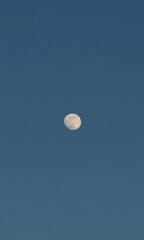 moon in the sky © 현욱 김