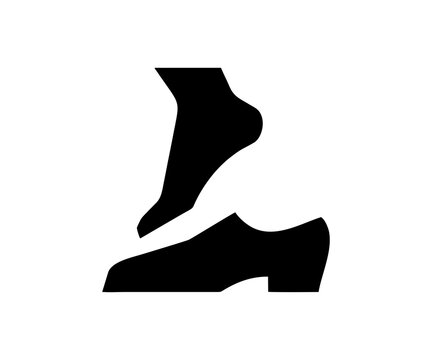 BP 007: Take off your shoes icon sign. Behaviour of the public illustration on transparent background. 
