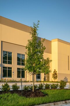 commercial warehousecommercial, warehouse, building, architecture, house, hotel, construction, sky, city, office, tree, residential, palm, estate, garden, residence, window, property, buildings, condo