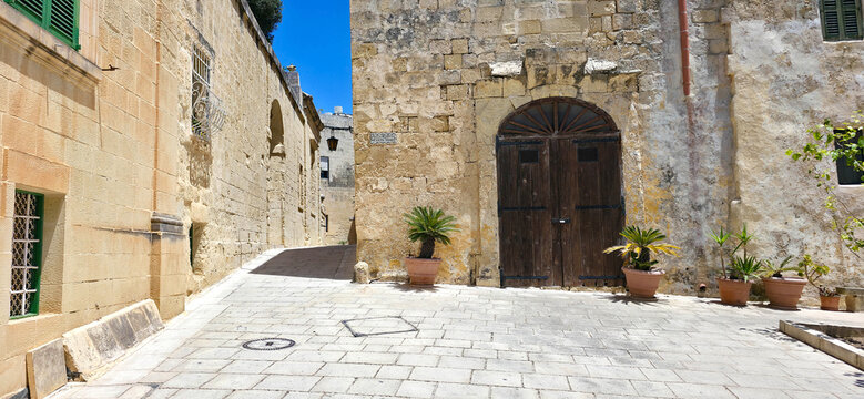 Mesquita Square in Mdina, Malta island, Europe