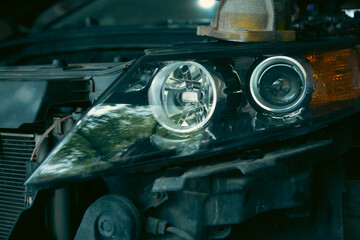 The car was dismantled from the front in the workshop. © Artvibe
