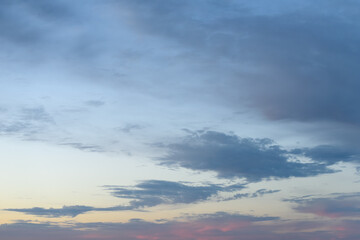 Obraz premium Early Morning Dawn Sky with Subtle Pink Horizon for Sky Replacement