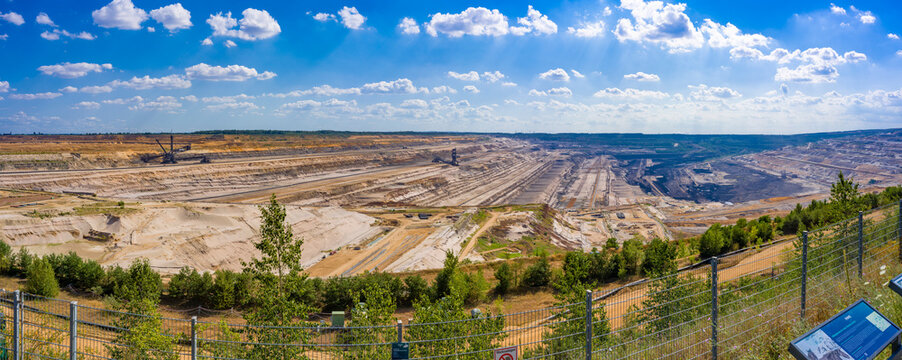Braunkohle Tagebau Etzweiler bei Bergheim