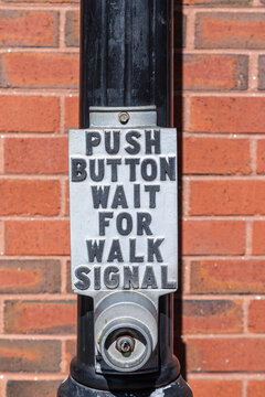 push button wait for walk signal sign