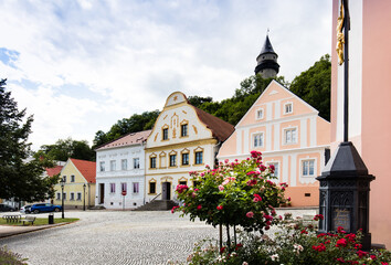 Malownicze kamienice na rynku miasteczka Stramberk Czechy © kubikactive