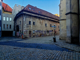 Fototapeta premium Streetscape in Old Town, Bratislava, Slovakia