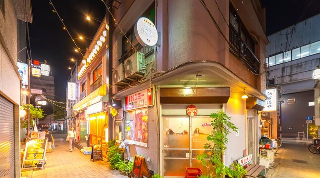 東京・阿佐ヶ谷スターロード　飲み屋街