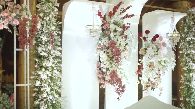 Elegant Floral Wedding Decoration Filling Luxury Indoor Venue