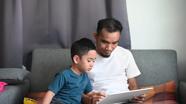 Father and son Magnetic Drawing Board is an erasable toy for kids to write and draw.