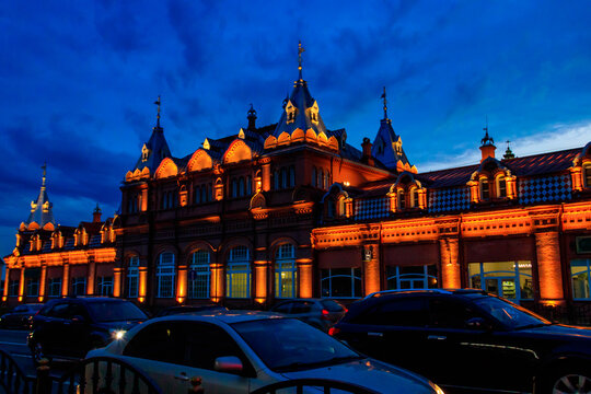 Illuminated restaurant complex "Red Chambers" of the Trinity Lavra of St. Sergius at night