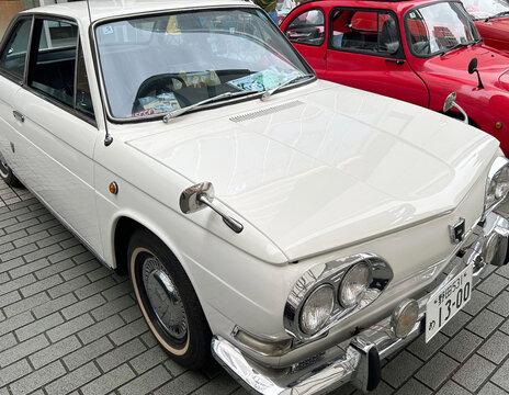 ラシックカーフェスティバル（旧車イベント展示風景）	
