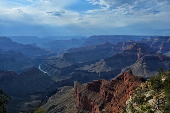 Vista panor&aacute;mica del rio colorado en el Gran Ca&ntilde;on, Arizona.