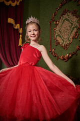 Obraz premium Radiant Princess Smile
