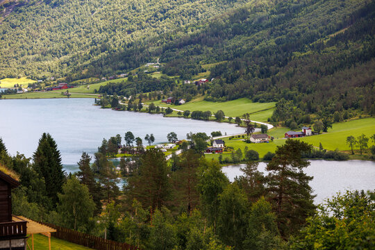 Scenic Norwegian countryside with lake and rural farms