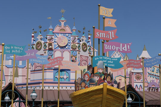2026, Paris France : Parc &agrave; th&egrave;me Disneyland Paris et Disney Adventure World