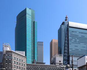 超高層ビル群と近代都市景観  © 茂明 北村