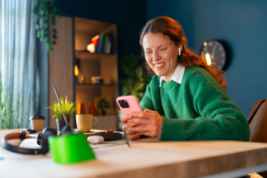 Reading a Positive Message on a Smartphone