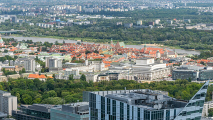 Stare miasto w Warszawie widziane z dachu Varso Tower