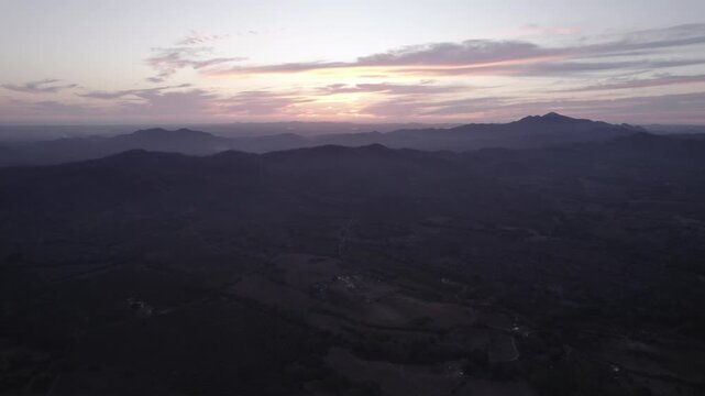 atardecer cerros