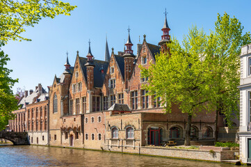 Fototapeta premium Architecture of old Brugge at Groenerei (Green) canal, Belgium