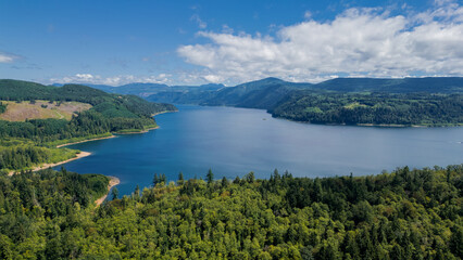 Naklejka premium Aerial view of Riffe lake in Washington 