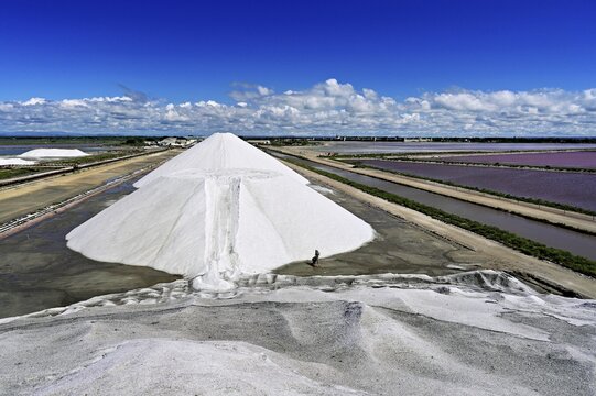 White salt cone, Salins du Midi, Aigues-Mortes, Camargue, southern France, France