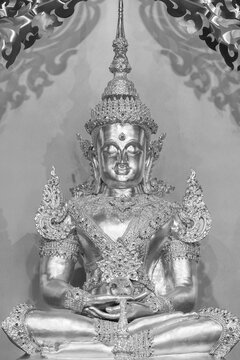 Symbolic depiction of Buddha as an enlightened, radiant and royal being in princely jewellery, with a flame-shaped ornamental halo (aureole), Buddhist temple complex Wat Phra That Sorn Kaew, Khao Kho mountains, Phetchabun province, Isan, Thailand