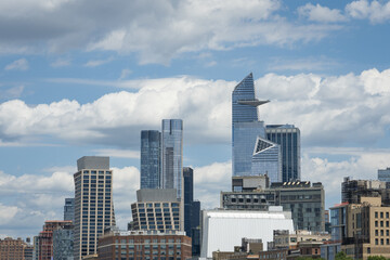 Obraz premium Hudson Yards skyscrapers on a partly cloudy day