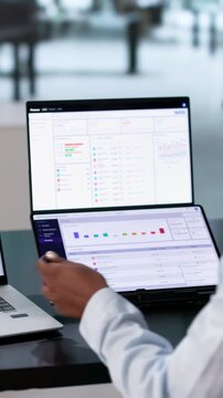 SaaS Manager Analyzes Billing Dashboard