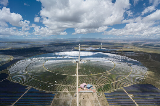 Aerial Panorama of Molten Salt Solar Thermal Power Plant in Talatan: Concentrated Solar Power Tower and Heliostat Mirror Field