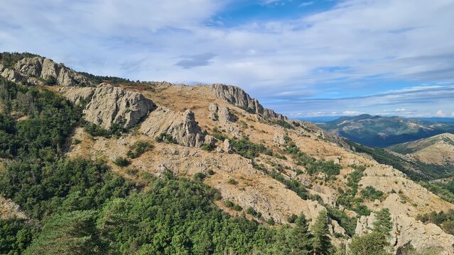 Les magnifiques paysages naturels de la r&eacute;serve nationale de chasse et de faune sauvage du Caroux-Espinouse (parc naturel r&eacute;gional du Haut-Languedoc)