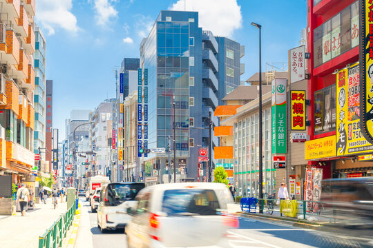 東京・練馬駅　繁華街　駅前通り商店街