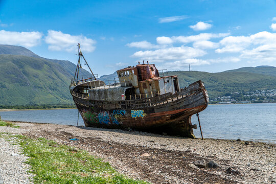 The MV Dayspring, Corpach Ship Wreck, the Old Boat of Caol