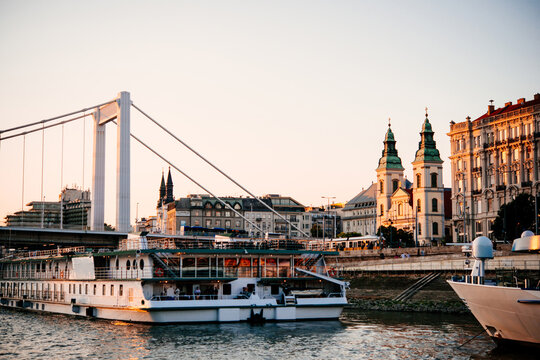 The Elisabeth Bridge seen from the Danube River in Budapest, Hungary.