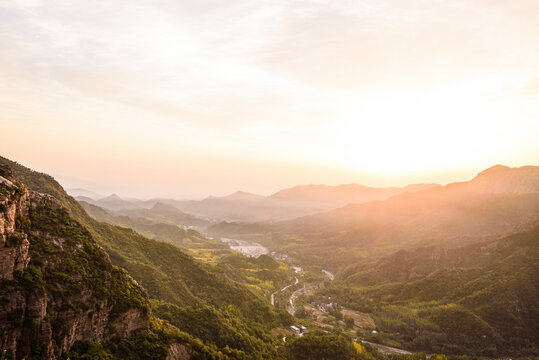Natural Scenery of Sunrise at Huitaozhan in the Southern Taihang Mountains, Huixian, Xinxiang, Henan, China