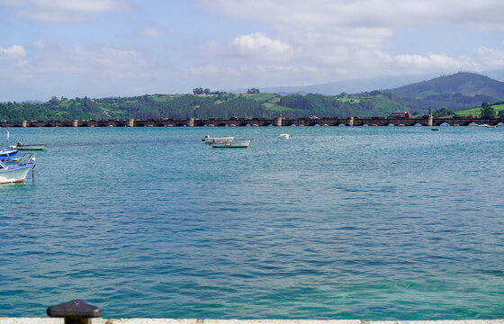 San vicente de la barquera maza bridge spanning water