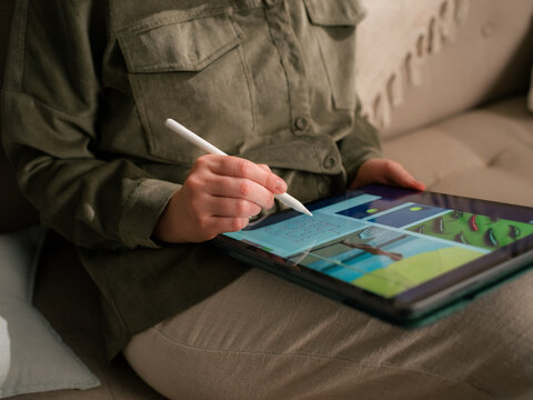 Using a Tablet for Digital Art While Sitting on a Couch