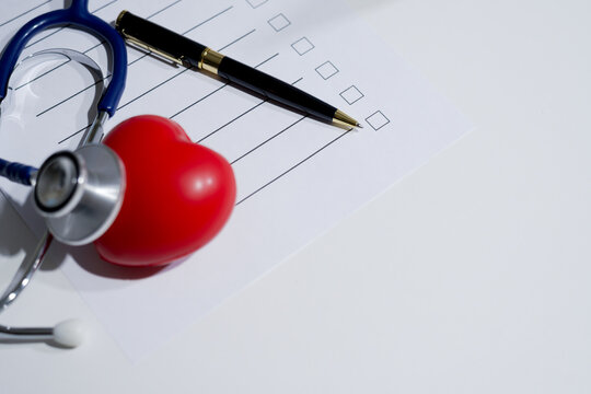 Heart stethoscope checklist pen health medical paper care hospital diagnosis
