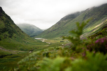 Scenic Scottish Highlands and Isle of Skye Landscapes with Mountains, Valleys and Green Nature © Patricia